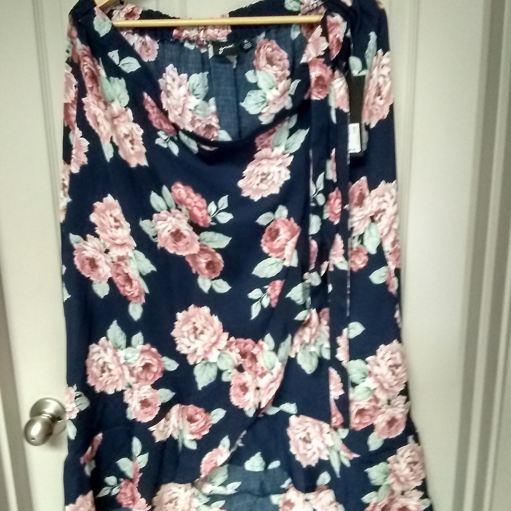 PRICE DROP!! NWT Skirt and Blouse Suit for Women